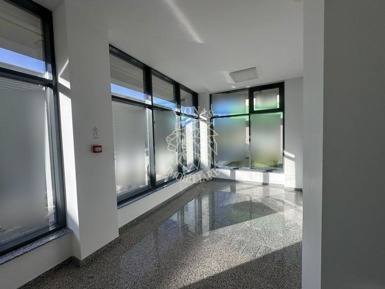Spatiu Comercial Modern 2 camere 52 mp-parter-Calea Moldovei