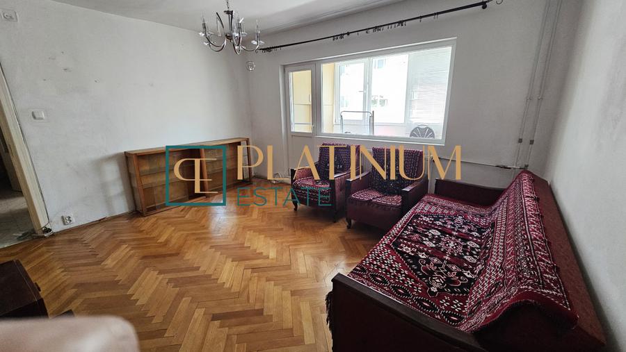 P4618 Apartament semidecomandat cu 3 camere in zona Soarelui