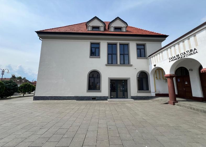 Spatiu comercial de inchiriat pe Strada Lunga 111, Codlea