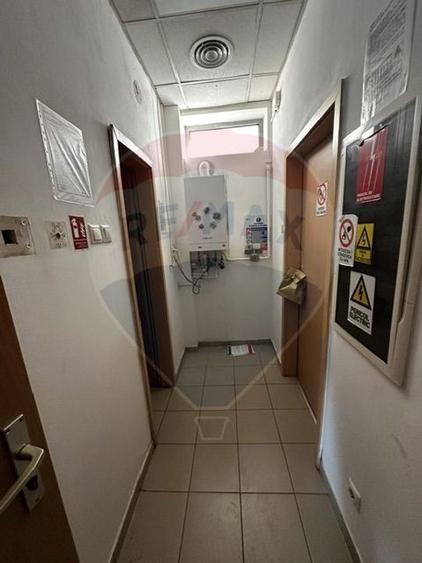 SPATIU COMERCIAL - zona Semiluna , Baia Mare
