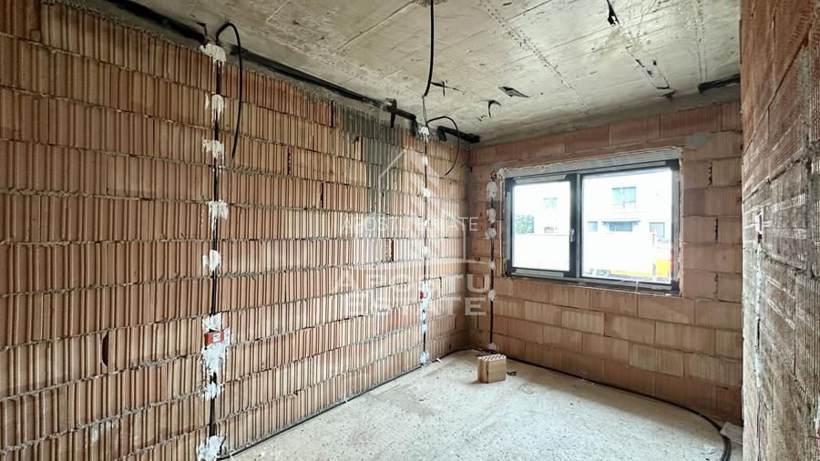 Jumatate de duplex de vanzare cu 5 camere, Dumbravita - 5