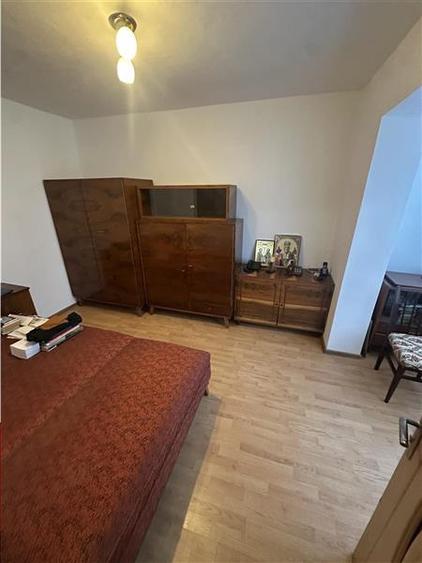 2 camere cu centrala proprie si balcon