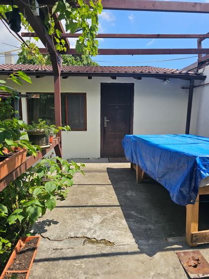 CASA cu teren 260 mp - BRATIANU