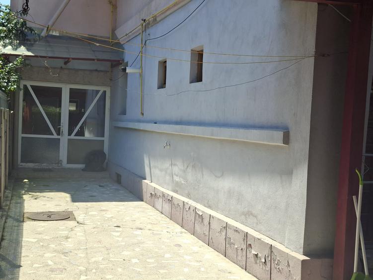 Casă tip duplex D+P+1E+M de vânzare – Ploiesti, Strada Granitului