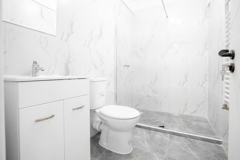 Apartament cu 3 camere de vanzare! Mobilat+Utilat Complet