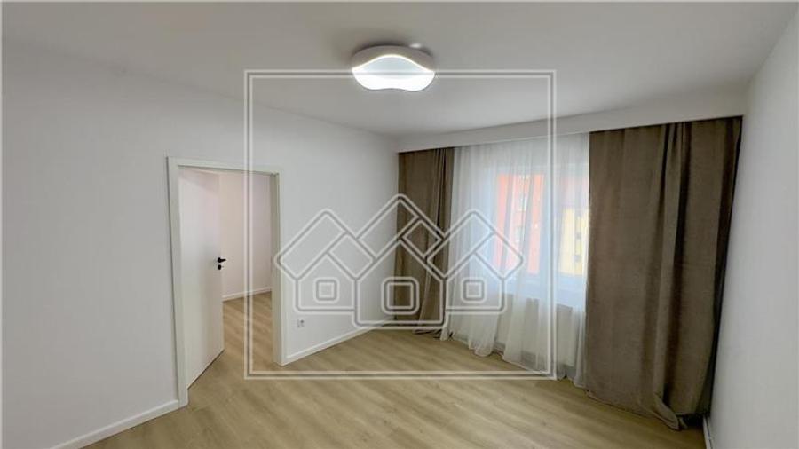 Apartament de vanzare in Sibiu - 2 camere, complet renovat - Cedonia