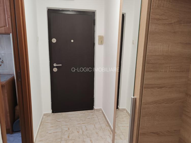 Apartament 3 camere mobilat si utilat zona Centrul Civic - 25