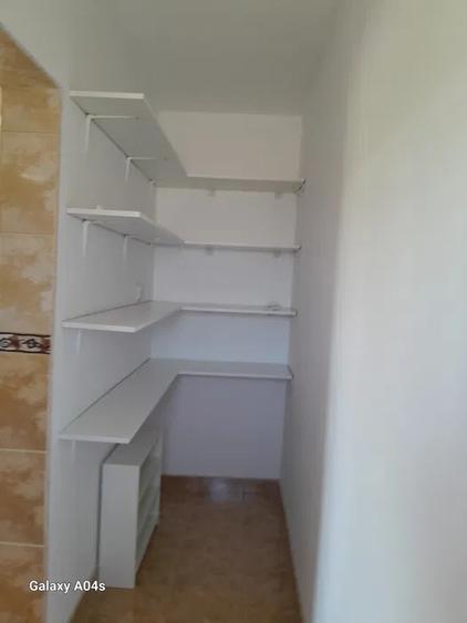 Casa | Sisesti| curte proprei | 2 niveluri | partial mobilata