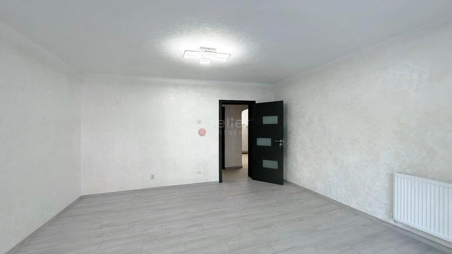 SPATIU COMERCIAL STRADAL – IULIU MANIU