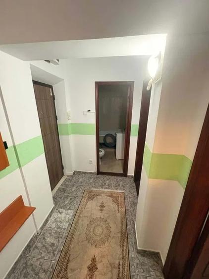 Apartament cu 2 camere decomandat, zona Canta