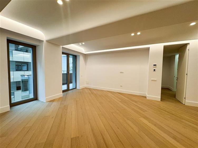Apartament 3 Camere de Vanzare Cortina 126
