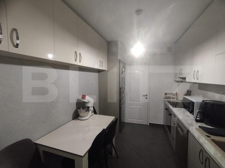Apartament 3 camere, 72 mp, zona Frumoasa