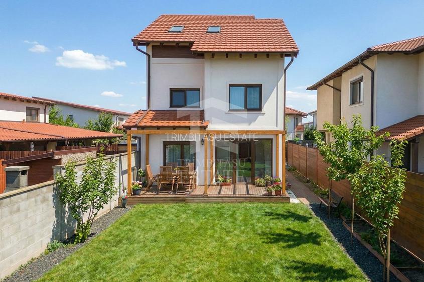 Casa individuala la pret de duplex langa padure | Comision 0% - 12