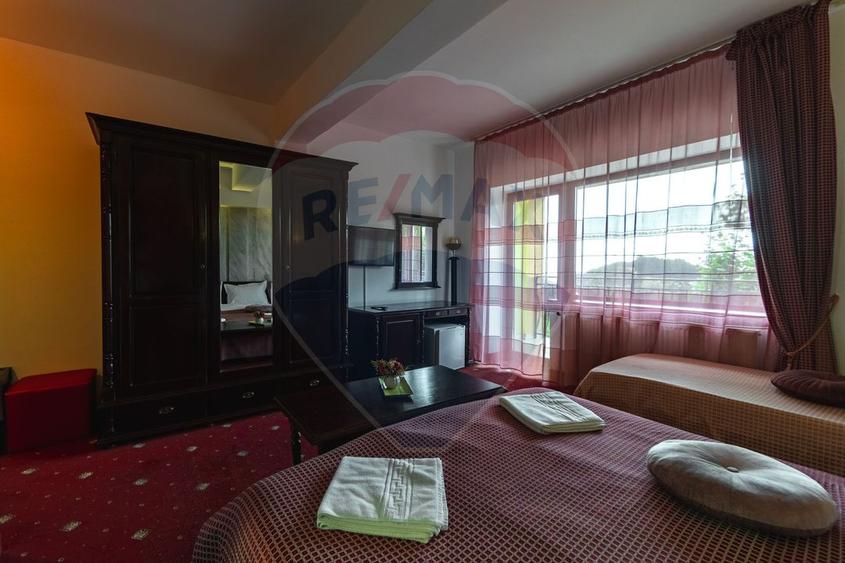 Hotel / Pensiune cu 30 camere de vanzare| Sala Evenimente| BRASOV