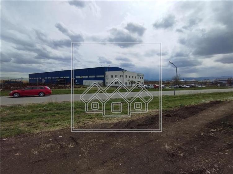 Teren extravilan in Sura Mica, 9300 mp - Zona industriala