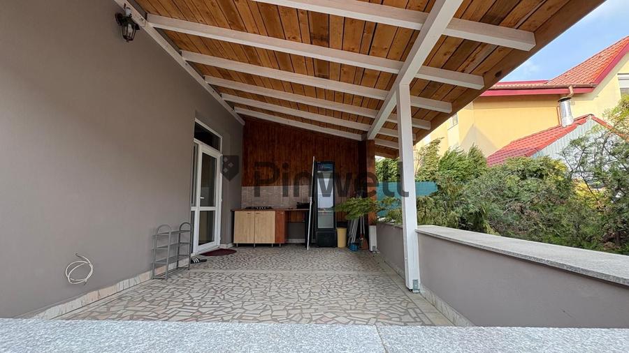 Vila spatioasa| 6 camere| 216 mp | gradina 550 mp| Bd. Pipera