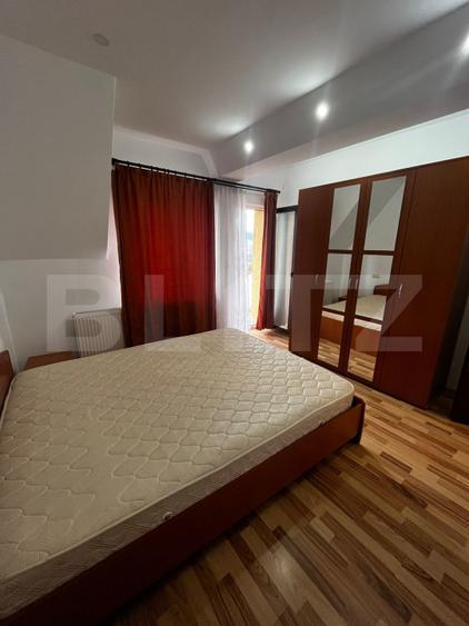 Apartament cu 3 camere, loc de parcare, zona Centura