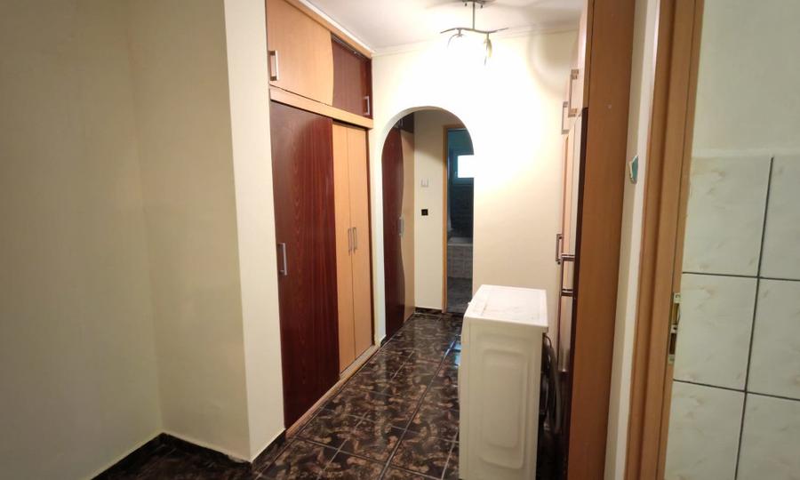 Apartament decomandat etajul 1