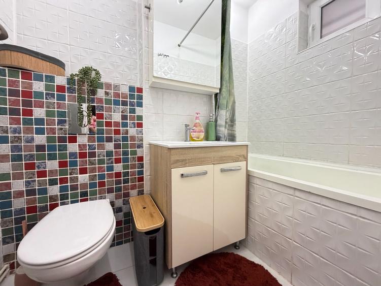 Apartament 3 camere, decomandat, Mihai Viteazu