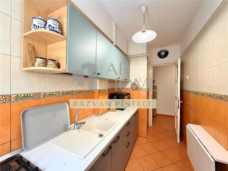 Inchiriere apartament 3 camere centrala termica, ultracentral Ploiesti