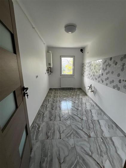 Apartament RENOVAT cu 2 cam Decomandat 2 Balcoane  CENTRU