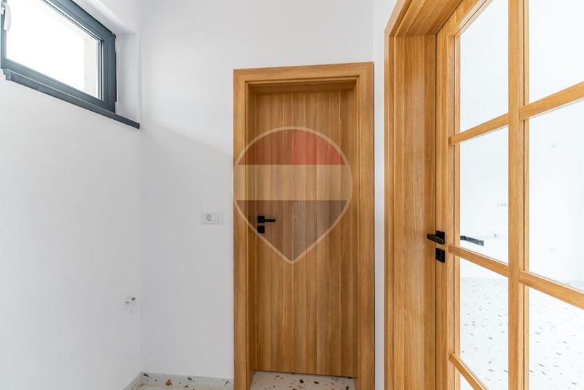 Apartament cu terasă și parcare în complex privat