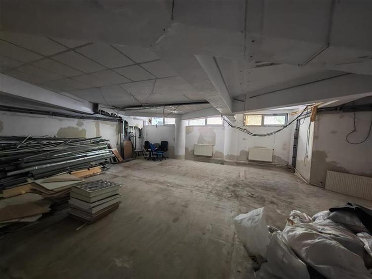 Vanzare cladire de birouri individuala - zona Vitan