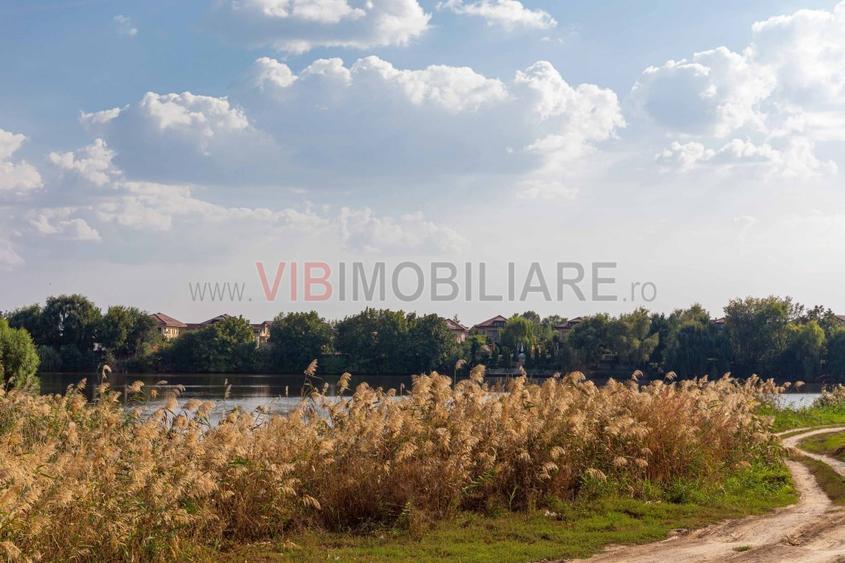 Casa cu 4 camere intabulata in ansamblu cu iesire la lac - Crevedia