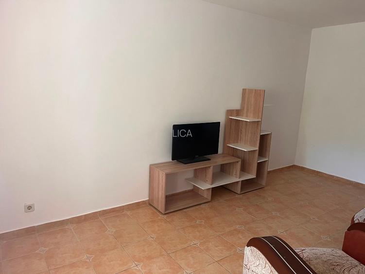 Apartament de vânzare - 15
