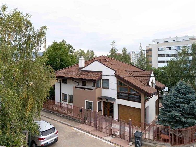 Vila individuala premium, cu personalitate si gradina matura, Bucium, Iasi
