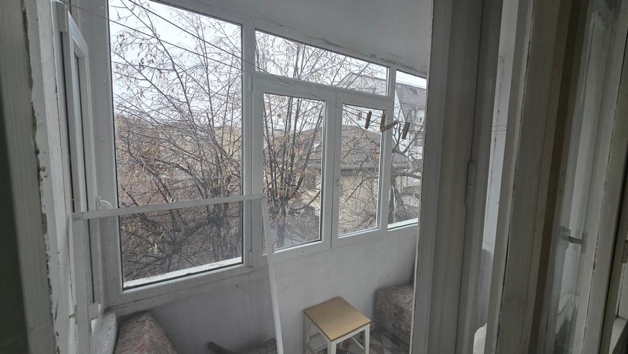 Apartament 3 camere Gorjului Apusului Metrou bloc anvelopat