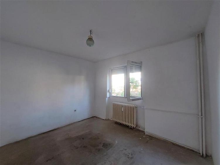 Apartament la parter, zona Iuliu Maniu