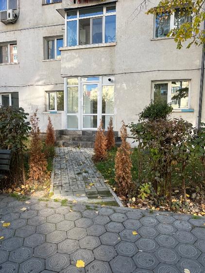 Proprietar/Spatiu zimbru/dacia/3 camere 2 bai/intrare bulevard/liber