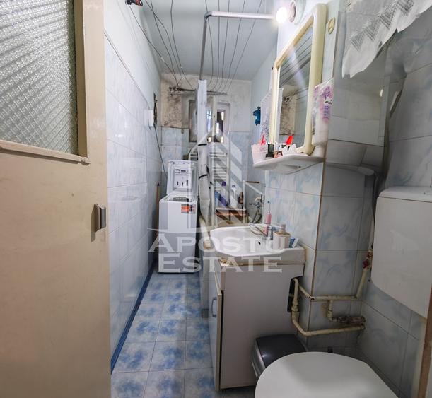 Apartament cu 4 camere de vanzare , Zona Dacia ,Timisoara