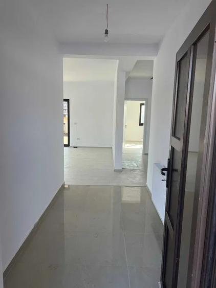 Casă de vânzare, 4 camere în Valea Lupului, Iași