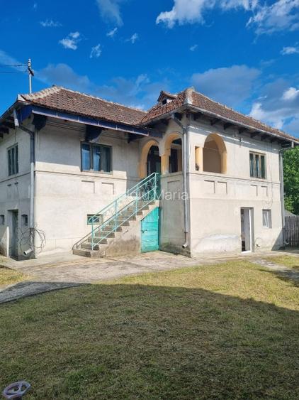 Casă cu etaj, 4 camere + hol, teren 1.500 mp — sat Bărcanele, com. Păușești - 10