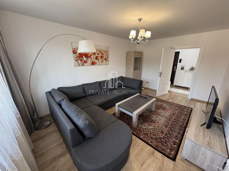 Apartament cu 2 camere, semicentral, zona Furnica