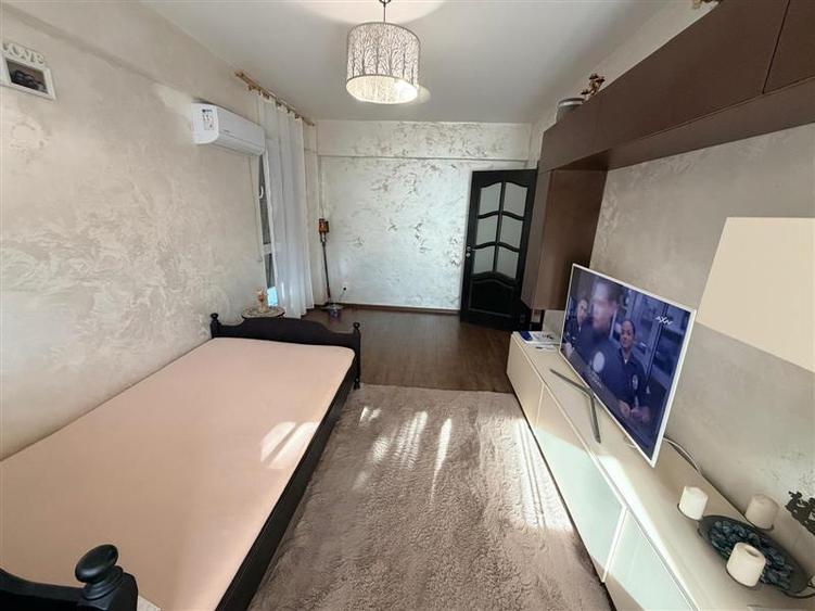 2 camere decomandat Galata, bloc nou