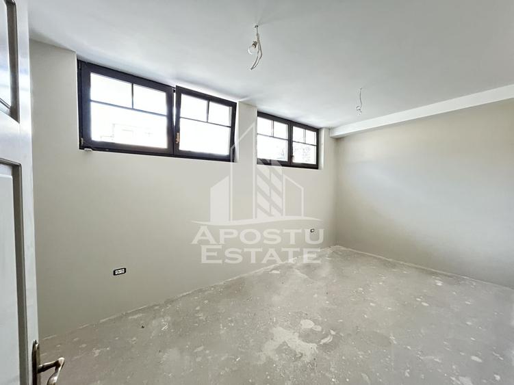 Casa renovata , de vanzare, teren 1179 mp, Ultracental, Timisoara.