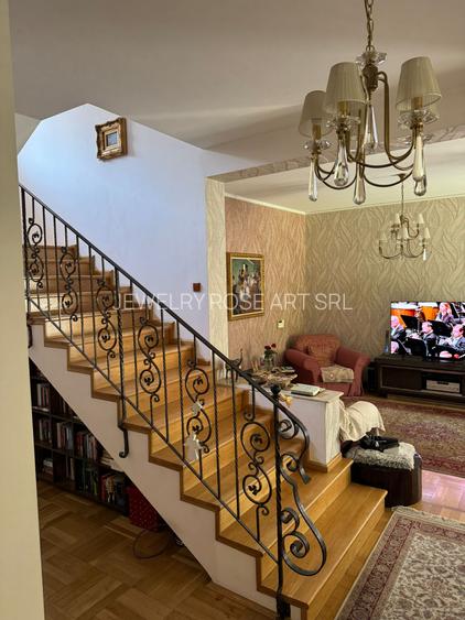 Vila P+E+M, 350 MP, 8 Camere, Terase 45 mp, zona Lac Straulesti,  langa Padure - 8