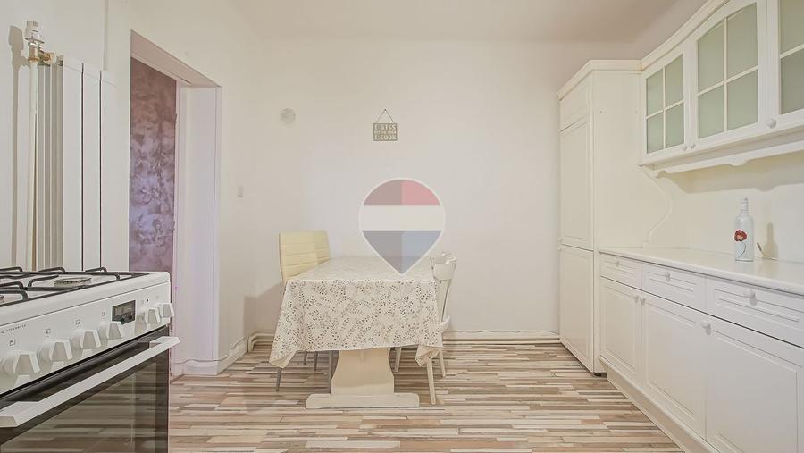 COMISION 0% | Apartament 4 camere + Curte | Zona Tractorul