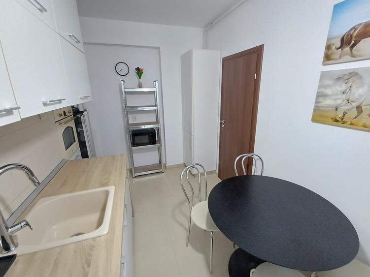 PRIMA INCHIRIERE, str. Alexandru Iacovache,  centrala de ap., 1 Loc de parcare