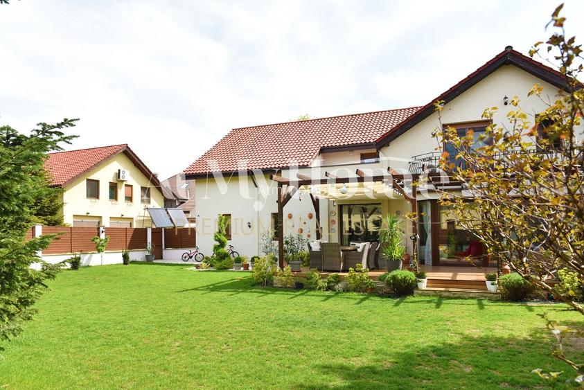 VIla spatioasa cu 6 camere, piscina proprie, 750mp de gradina - 2
