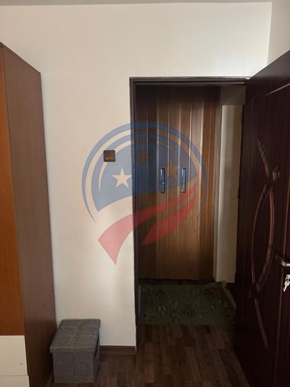 APARTAMENT 2 CAMERE , PARTER. ZONA SCOALA 22