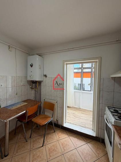 Apartament cu 2 camere, Decomandat, Cug (BRD)