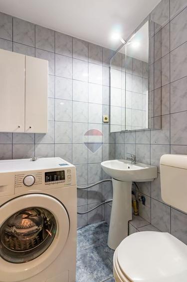 Apartament cu 3 camere de vânzare în zona Nerva Traian / Vlad Dracul