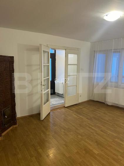 De vanzare, casa in Schei - 10