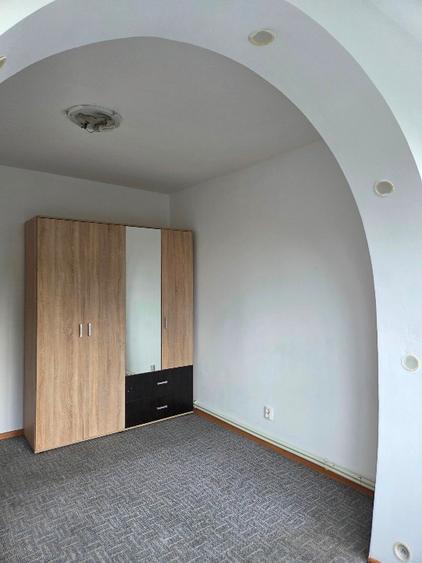 Apartament cu 3 camere de vânzare – Zona Centrală