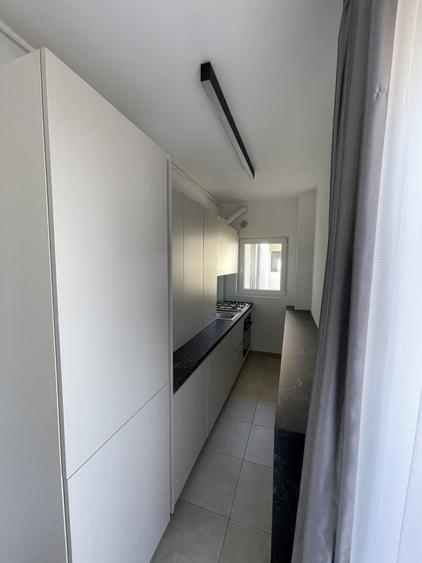 2 Camere I OTOPENI I Loc De Parcare I Balcon mare