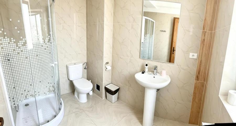 Casă/Vila cu 5 camere, gata de utilizare, Drumul Fermei